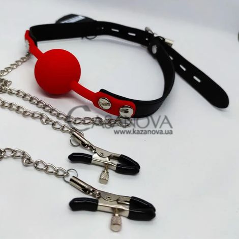 Основное фото Кляп с зажимами на соски DS Fetish Locking Gag With Nipple Clamps красно-чёрный