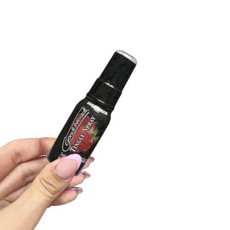 Основное фото Стимулирующий спрей для глубокого минета "Клубника" Doc Johnson Good Head Tingle Spray Strawberry 29 мл