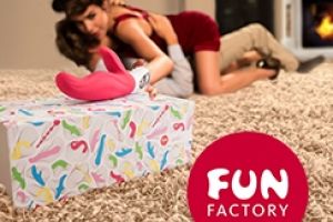 Коробочка для хранения Fun Factory в подарок!